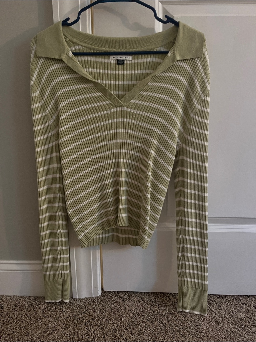 AE Ribbed V-Neck Striped Sweater Sage Green